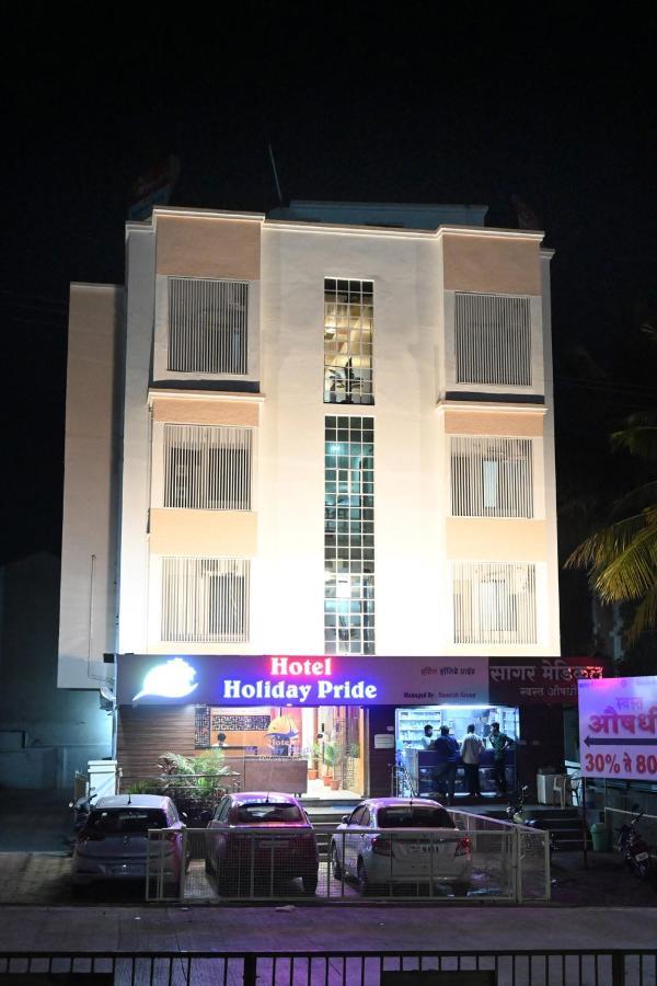 Hotel Holiday Pride Aurangabad  Exteriör bild